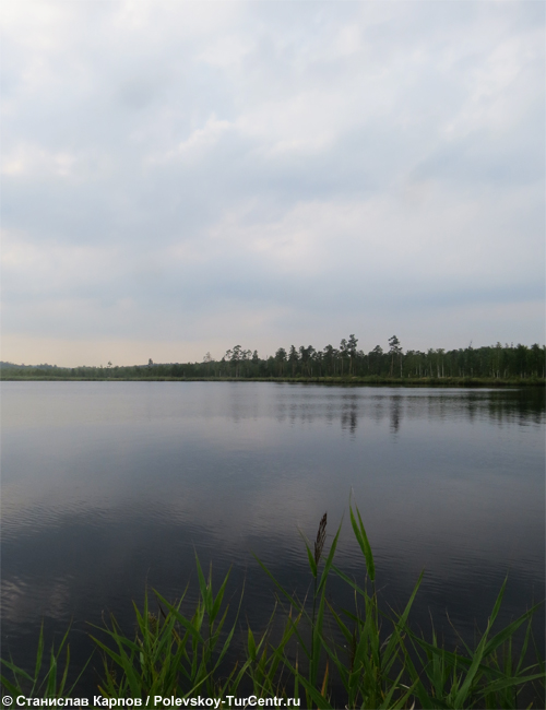 Среднее озеро в окрестностях села Мраморского