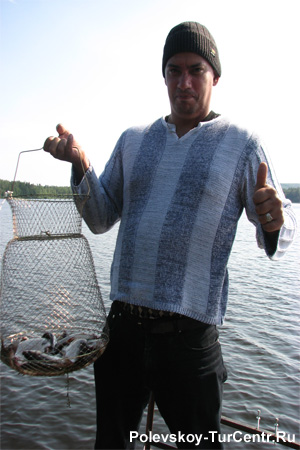 Рыбалка на Глубоченском пруду. Фото Карпова С.О., 2011 г.