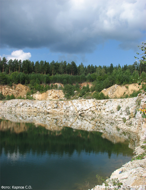 Бумовский карьер в окрестностях села Полдневая. Фото Карпов С.О., август, 2013 г.
