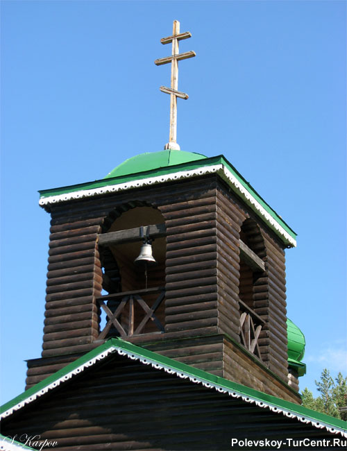 Николаевская церковь в деревне Раскуиха. Фото Карпова С.О., август 2012 г.