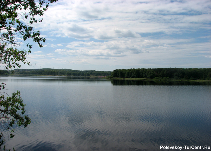 Северский пруд в городе Полевском. Фото Карпова С.О., 2010 г.