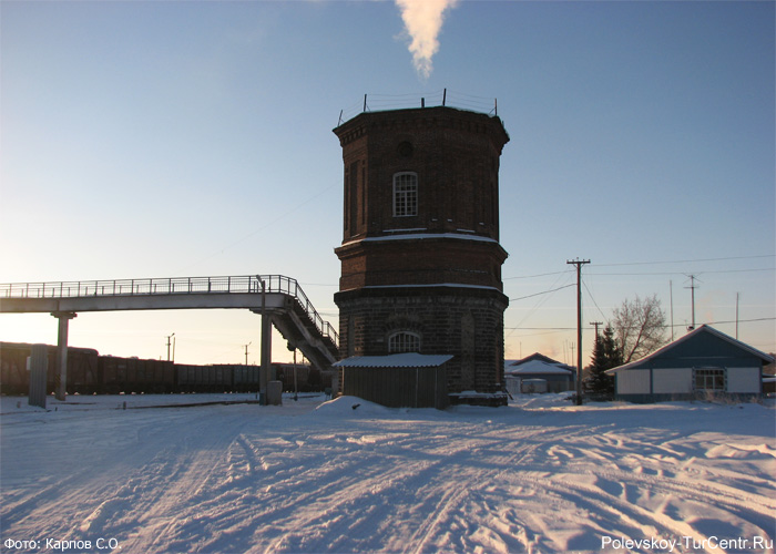 Водонапорная башня в посёлке Станционный-Полевской. Фото Карпова С.О., декабрь 2012 г.