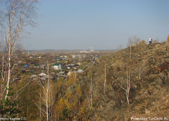 Вид с Думной горы на Полевской. Фото Карпова С.О., октябрь 2011 г.