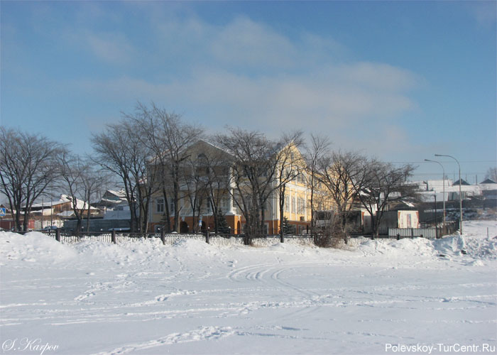 Колбасный завод Черкашин и партнёры. Фото Карпова С.О., 2012 г.